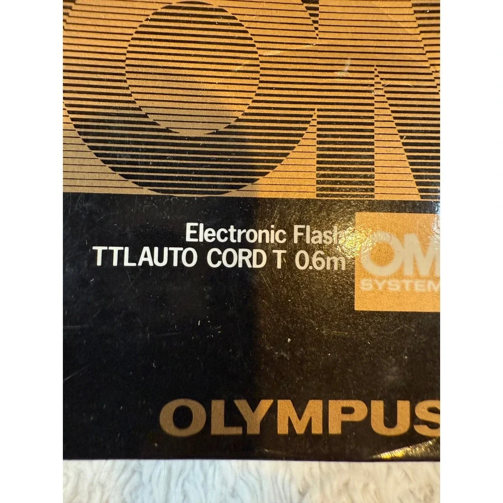 Olympus OM System Electronic Flash TTLAUTO Cord T 0.6m Vintage Camera Accessory
